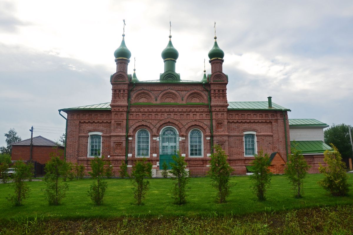 Церковь Троицы Живоначальной, Бисерово (Раменский район и гг. Бронницы, Жуковский, Московская область). фасады