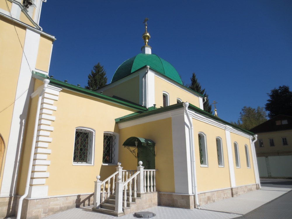 Церковь Троицы Живоначальной, Измайлово (Ленинский городской округ, Московская область). фасады