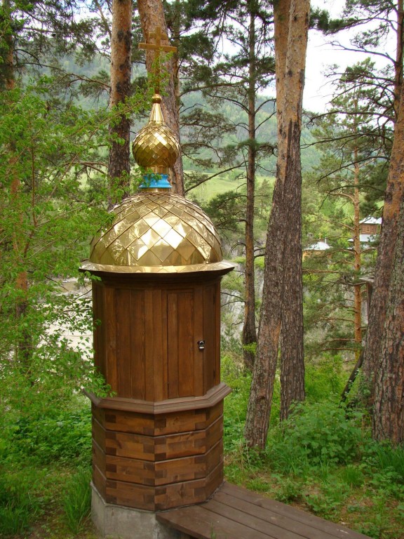Церковь Макария Алтайского (Невского), Чемал (Чемальский район, Республика Алтай). дополнительная информация