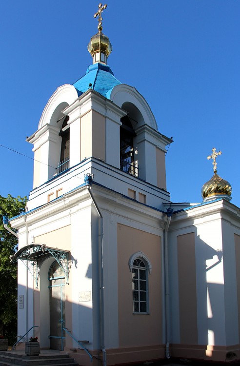 Кишинёв. Церковь Троицы Живоначальной. фасады