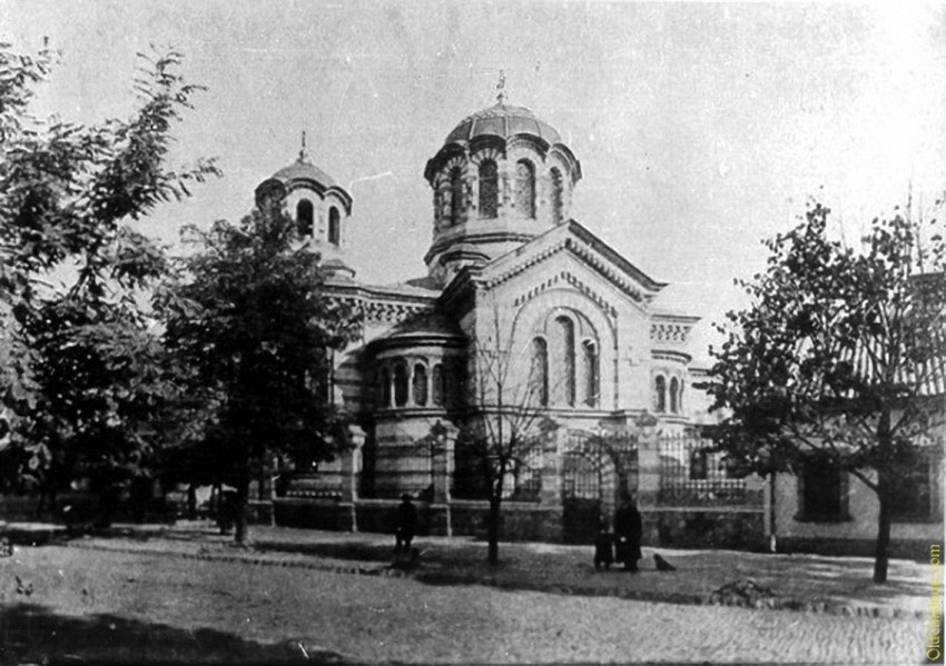 Кишинёв. Церковь Пантелеимона Целителя. архивная фотография, Фото с сайта http://oldchisinau.com/zdaniya-i-pamyatniki/zdaniya-i-ulicy-starye-fotografii/?nggpage=9