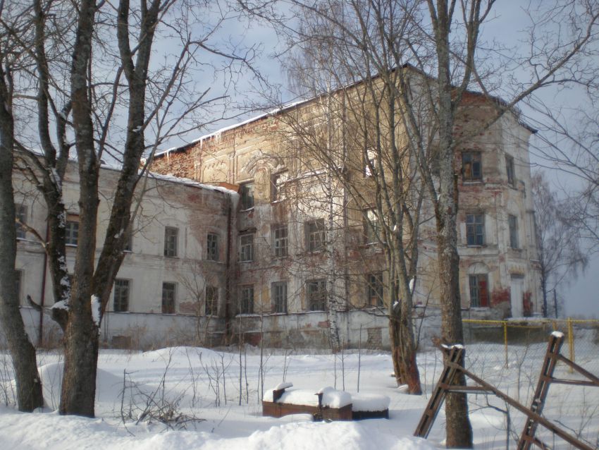 Короцко. Короцкий Тихонов монастырь. Церковь Владимирской иконы Божией Матери. общий вид в ландшафте