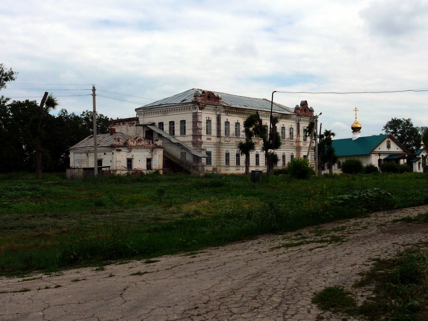 Иргизский Воскресенский мужской монастырь, Береговой (Балаковский район, Саратовская область). общий вид в ландшафте