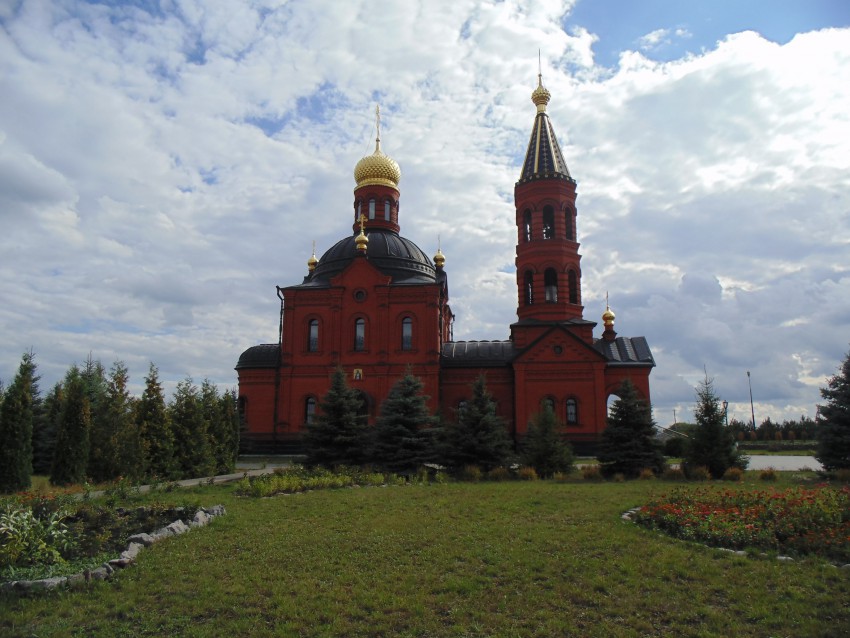 Новонадеждинский. Церковь Спаса Преображения. фасады