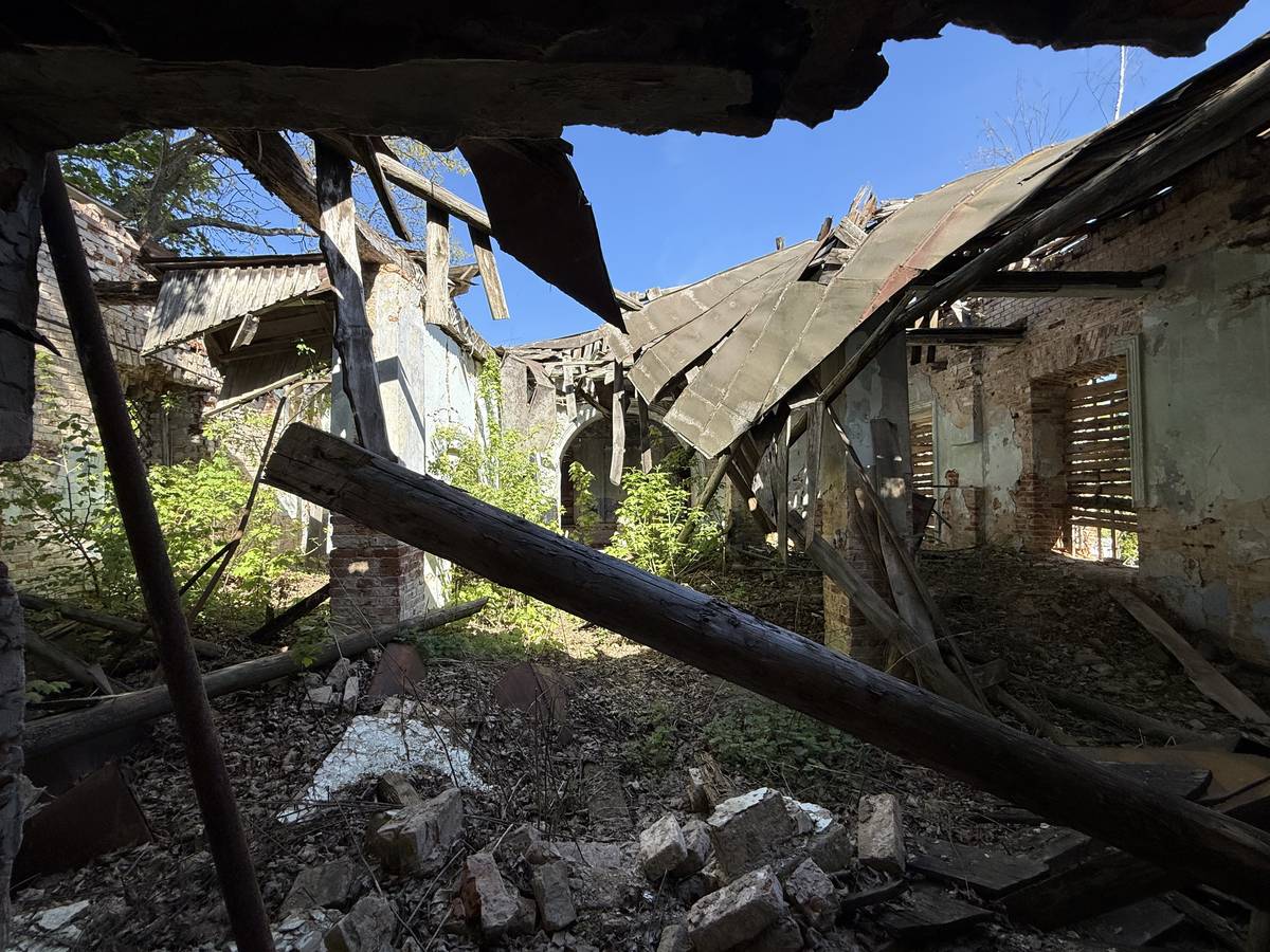 Церковь Спаса Преображения, Якшино (Дубенский район, Тульская область). интерьер и убранство, Основной объем, вид с запада 