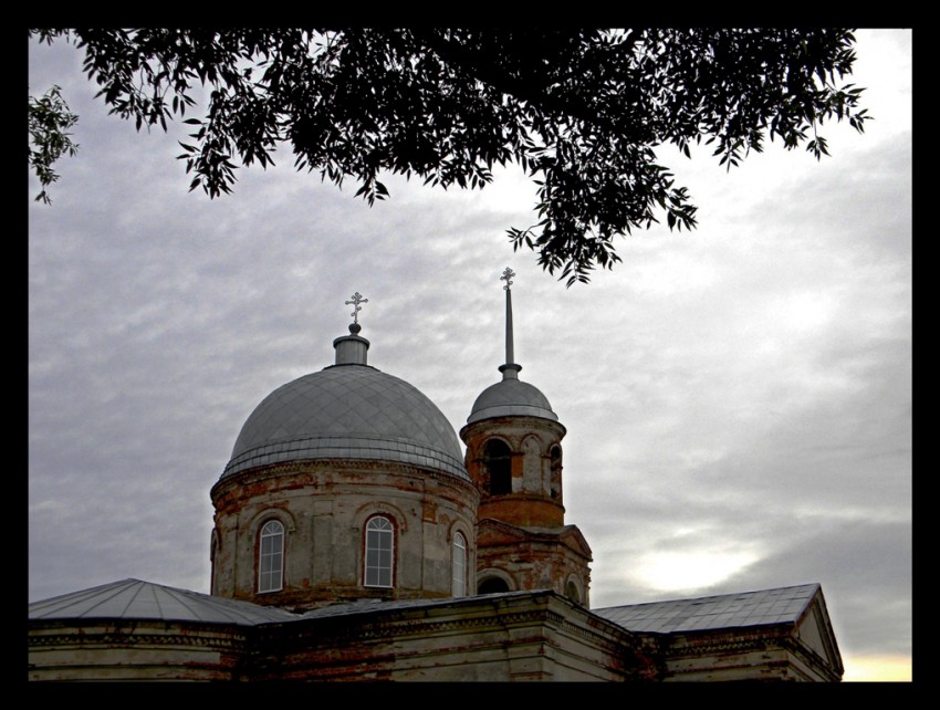 Павловка. Церковь Троицы Живоначальной. фасады