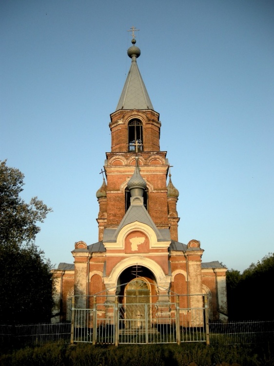 Церковь Георгия Победоносца, Филатово (Обоянский район, Курская область). общий вид в ландшафте