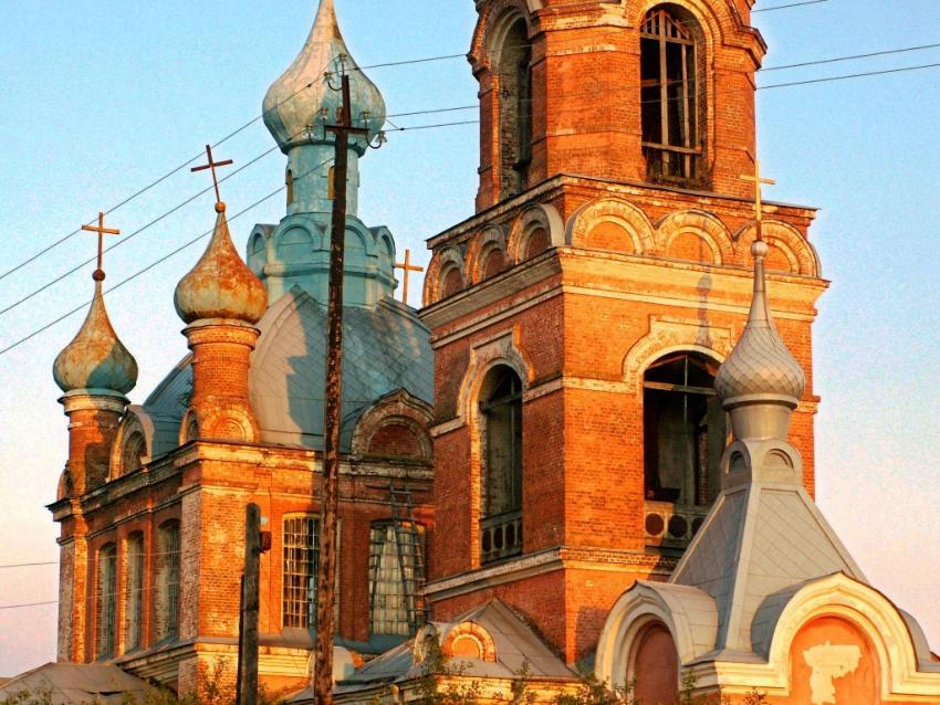 Церковь Георгия Победоносца, Филатово (Обоянский район, Курская область). фасады