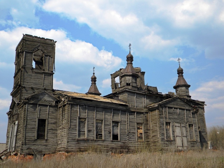 Церковь Покрова Пресвятой Богородицы, Каменка (Обоянский район, Курская область). фасады, Заброшена