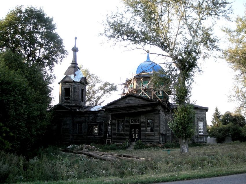 Долженково. Церковь Георгия Победоносца. общий вид в ландшафте