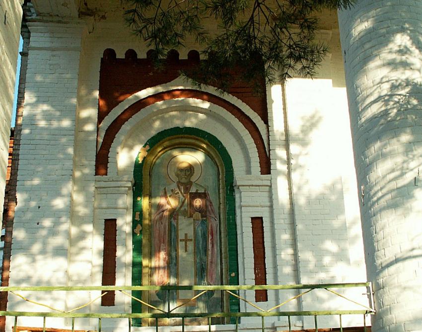 Церковь Успения Пресвятой Богородицы, Рыбинские Буды (Обоянский район, Курская область). фасады
