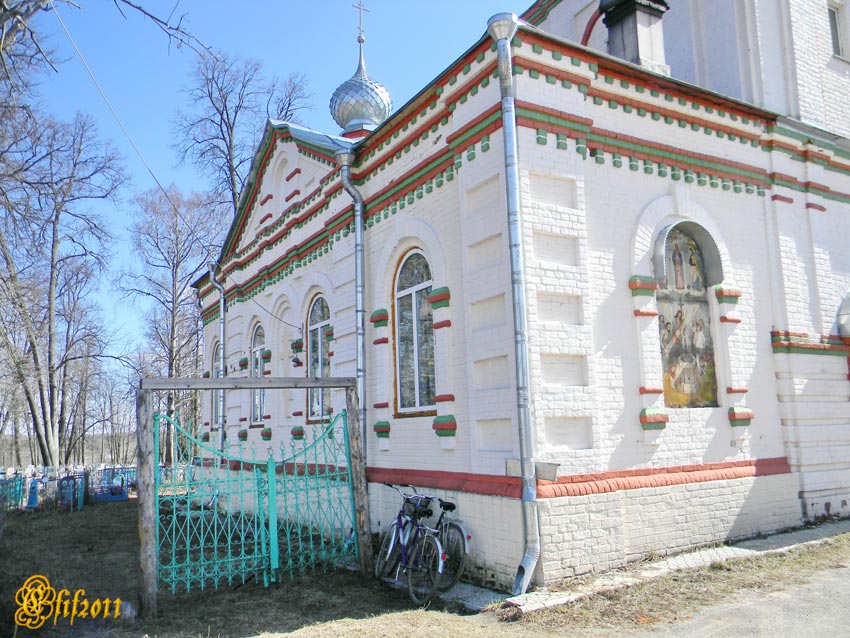 Церковь Происхождения Честных Древ Креста Господня, Нижний Ландех (Пестяковский район, Ивановская область). архитектурные детали