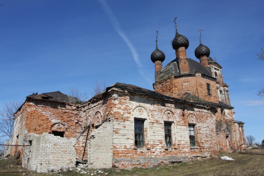 Церковь Покрова Пресвятой Богородицы, Ширинье (Ярославский район, Ярославская область). фасады