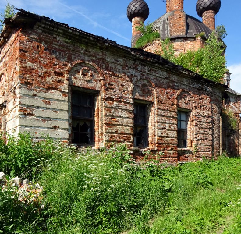 Церковь Покрова Пресвятой Богородицы, Ширинье (Ярославский район, Ярославская область). фасады