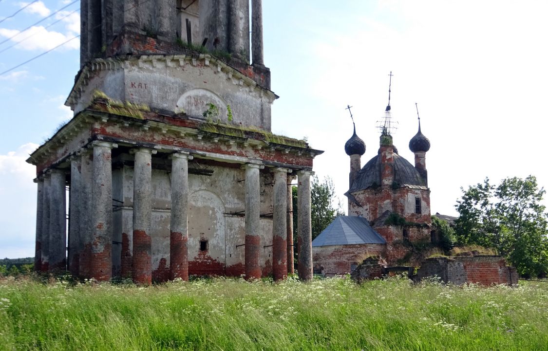 Ширинье. Церковь Покрова Пресвятой Богородицы. фасады