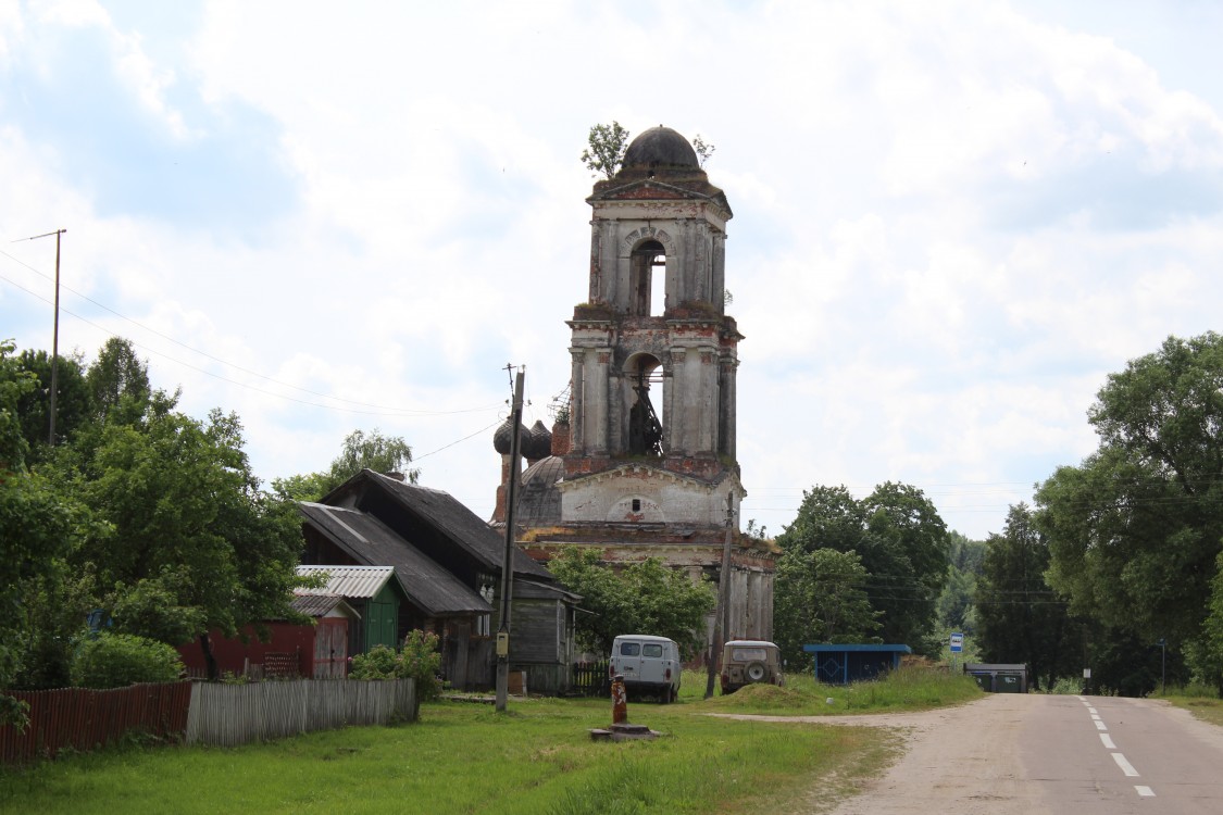 Церковь Покрова Пресвятой Богородицы, Ширинье (Ярославский район, Ярославская область). фасады