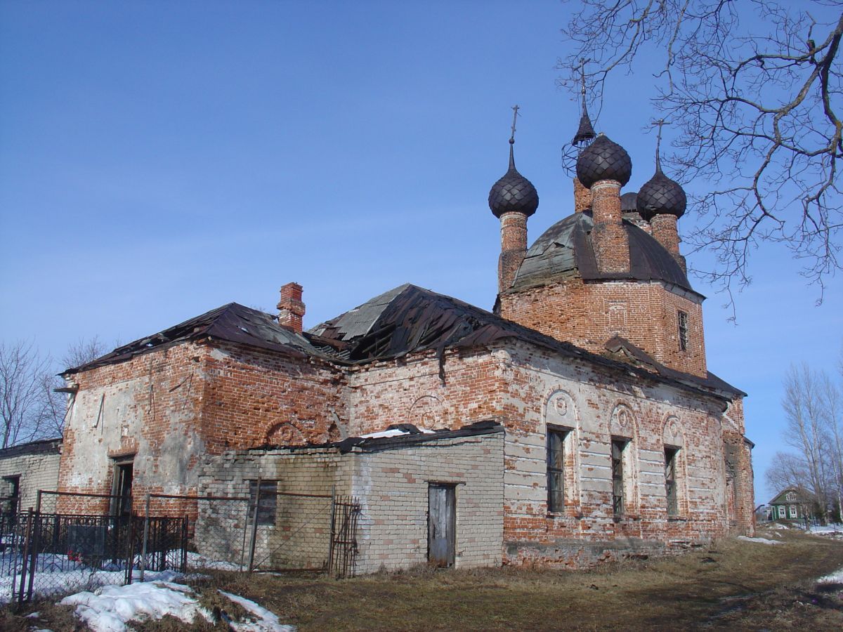 Церковь Покрова Пресвятой Богородицы, Ширинье (Ярославский район, Ярославская область). фасады
