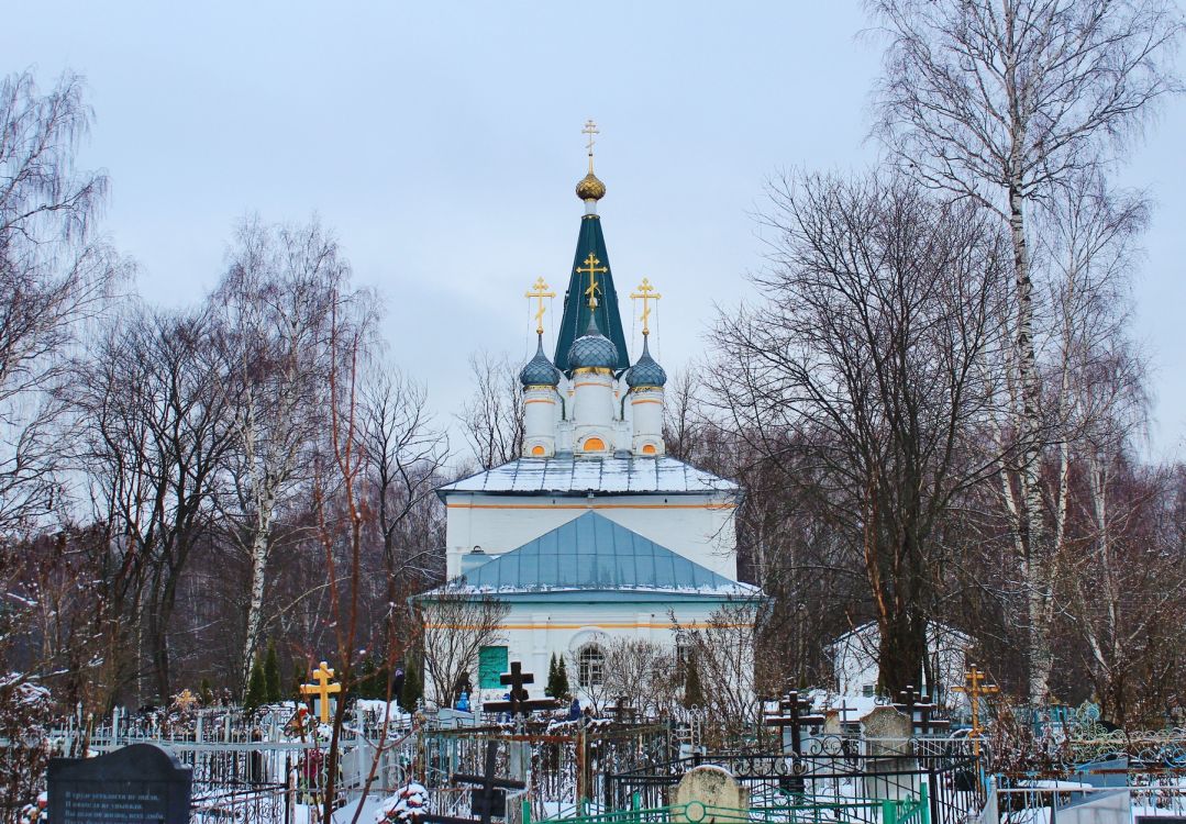 Церковь Петра и Павла, Петрово (Ярославский район, Ярославская область). фасады, Вид с востока