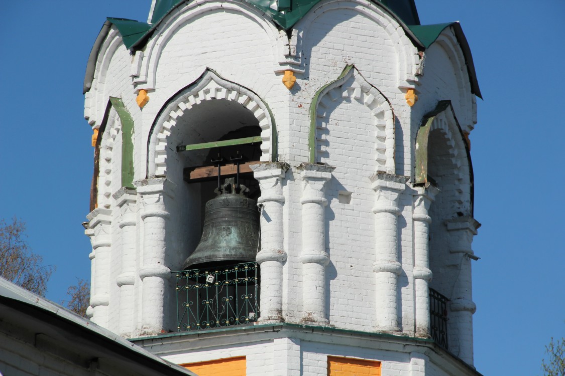 Церковь Петра и Павла, Петрово (Ярославский район, Ярославская область). архитектурные детали