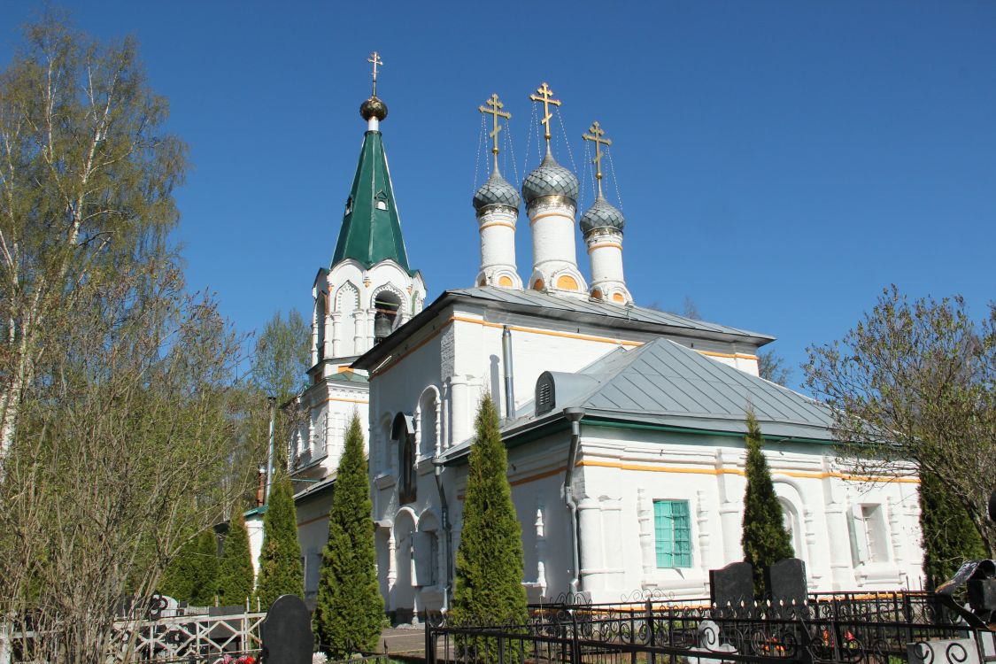 Церковь Петра и Павла, Петрово (Ярославский район, Ярославская область). фасады
