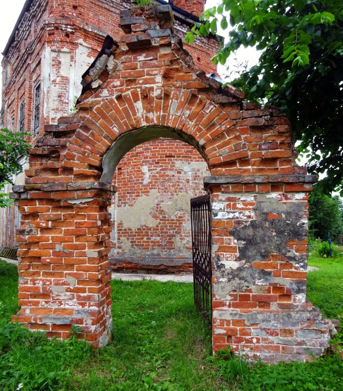 Солонец. Церковь Благовещения Пресвятой Богородицы. фасады