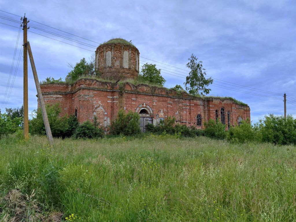 Рудинка. Церковь Троицы Живоначальной. фасады