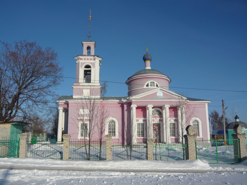 Скопин. Церковь Георгия Победоносца в Старых Кельцах. общий вид в ландшафте, Георгиевская церковь 