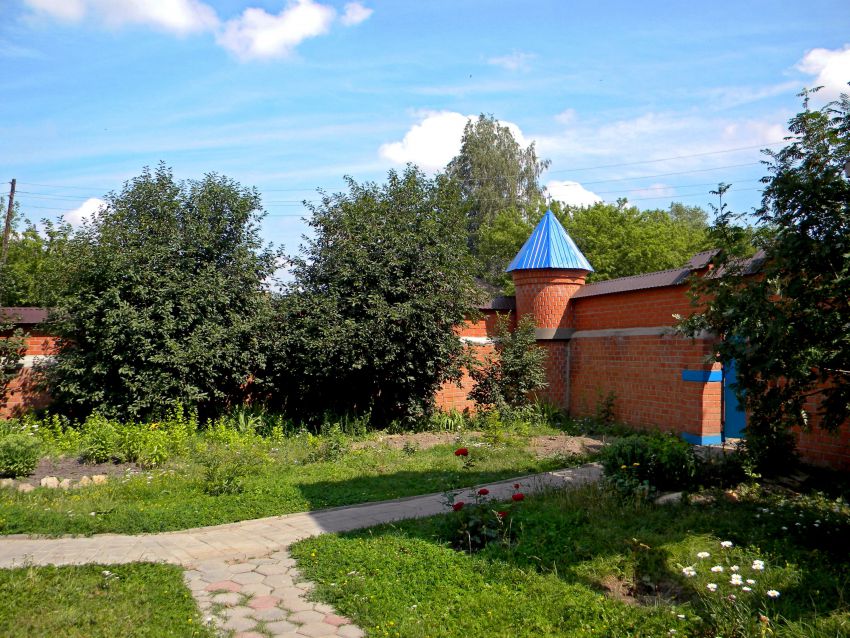 Большегнеушевский Казанский женский монастырь, Большегнеушево (Рыльский район, Курская область). фасады