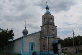 Лозовое. Церковь Покрова Пресвятой Богородицы