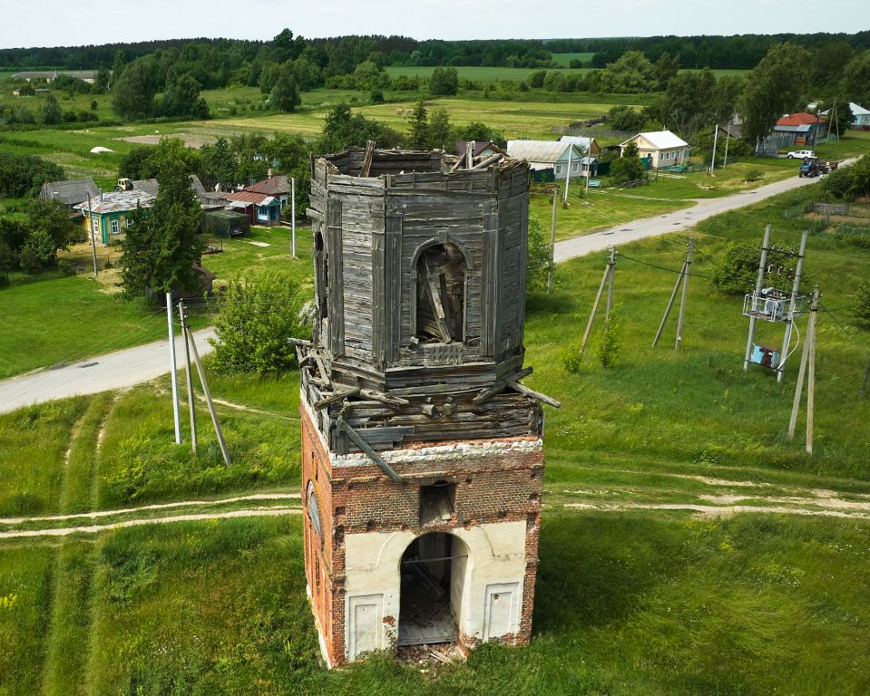 Колокольня церкви Иоанна Богослова, Иванково (Спасский район, Рязанская область). общий вид в ландшафте