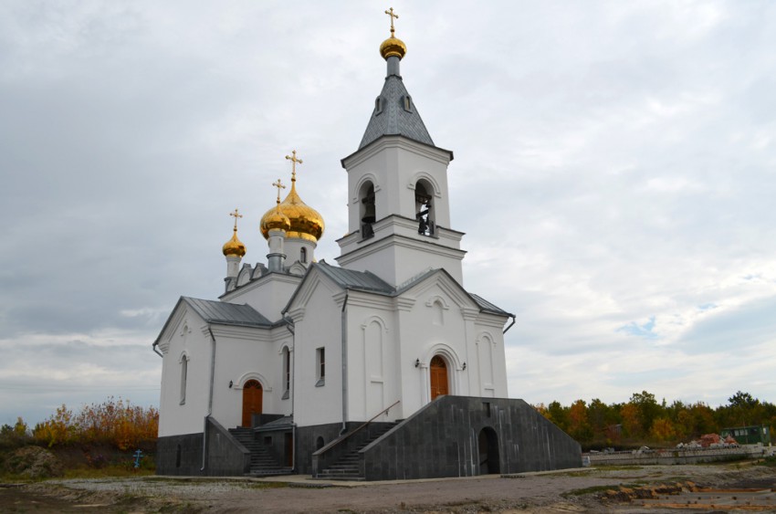 Церковь Троицы Живоначальной, Залужное (Лискинский район, Воронежская область). фасады
