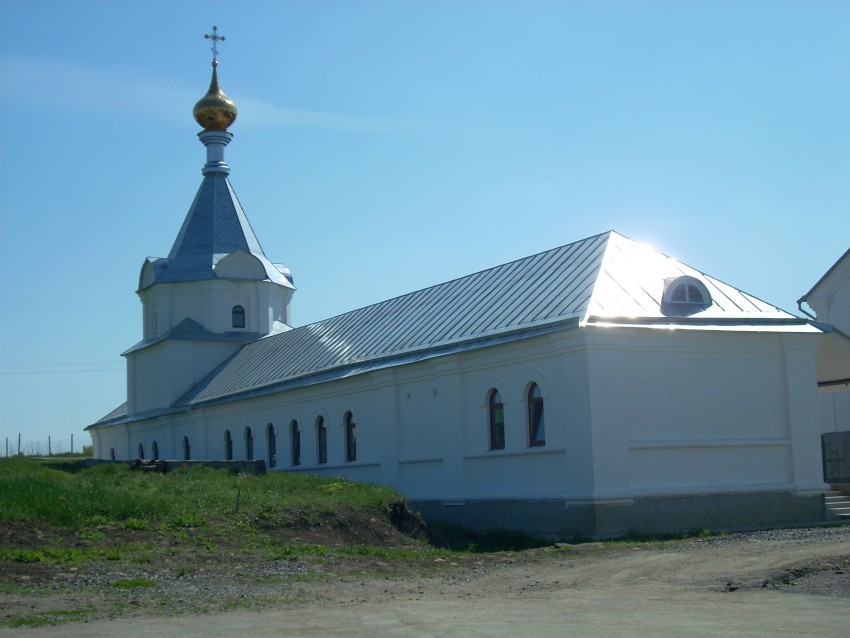 Церковь Троицы Живоначальной, Залужное (Лискинский район, Воронежская область). фасады