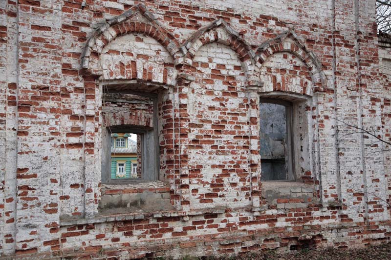 Церковь Георгия Победоносца, Юрьевское (Ростовский район, Ярославская область). архитектурные детали