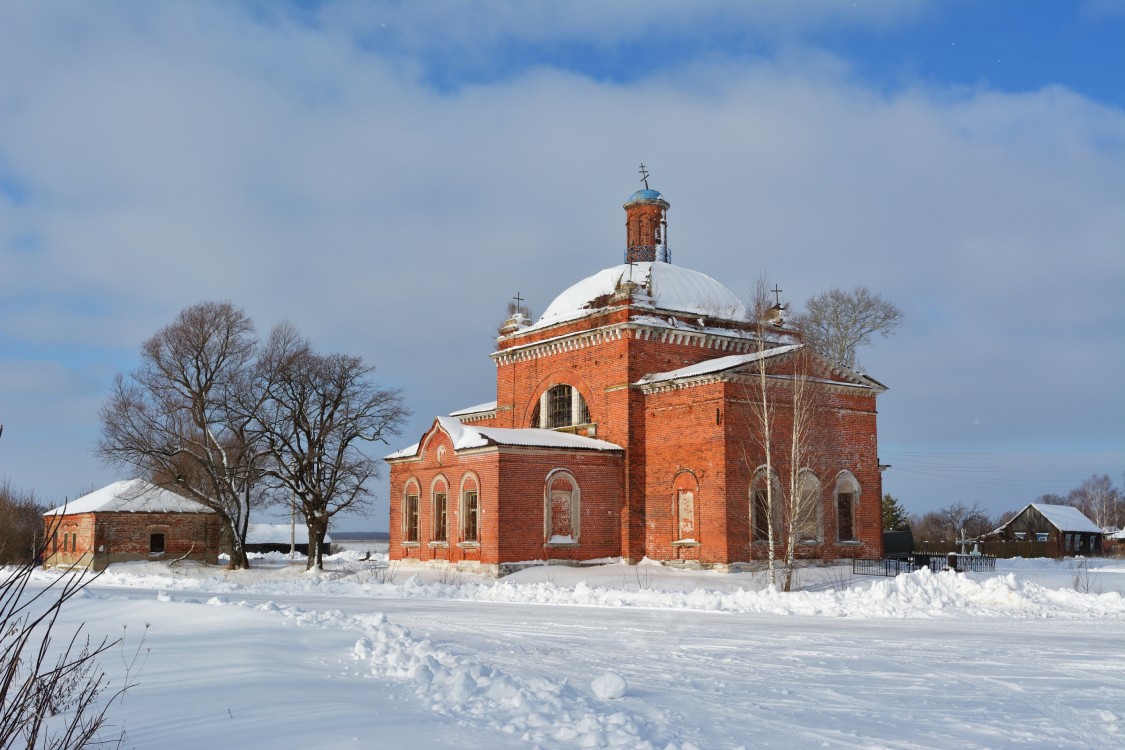 Церковь Успения Пресвятой Богородицы, Новики (Спасский район, Рязанская область). фасады