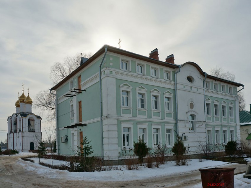 Переславль-Залесский. Никольский женский монастырь. Церковь Сергия Радонежского. фасады