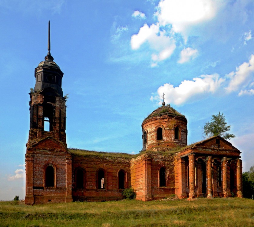 Церковь Николая Чудотворца, Гололобовка (Солнцевский район, Курская область). общий вид в ландшафте
