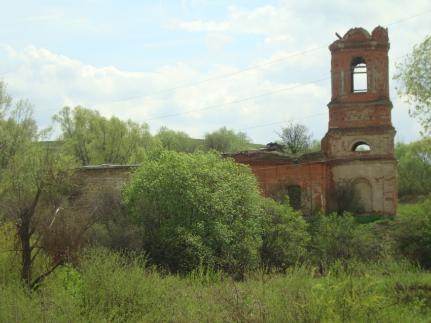 Ключевое (Замарайка). Церковь Александра Свирского. общий вид в ландшафте