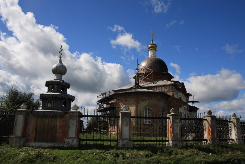 Церковь Троицы Живоначальной, Зима (Зиминский район, Иркутская область). общий вид в ландшафте