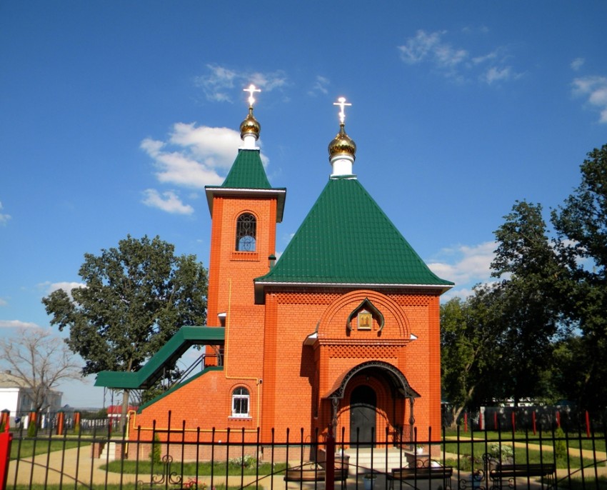 Церковь Петра и Павла, Синие Липяги (Нижнедевицкий район, Воронежская область). общий вид в ландшафте