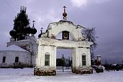 Храмовый комплекс. Церкви Преображения Господня и Владимирской иконы Божией Матери, Ворота возле старой базарной площади села Николо-Погост		      <br>, Николо-Погост, Городецкий район, Нижегородская область