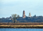 Храмовый комплекс. Церкви Спаса Преображения и Владимирской иконы Божией Матери, вид с правого берега Волги<br>, Николо-Погост, Городецкий район, Нижегородская область