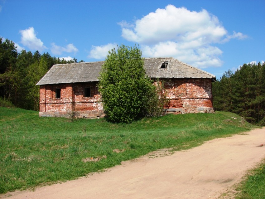 Церковь Владимирской иконы Божией Матери, Заозерье (Руднянский район, Смоленская область). общий вид в ландшафте