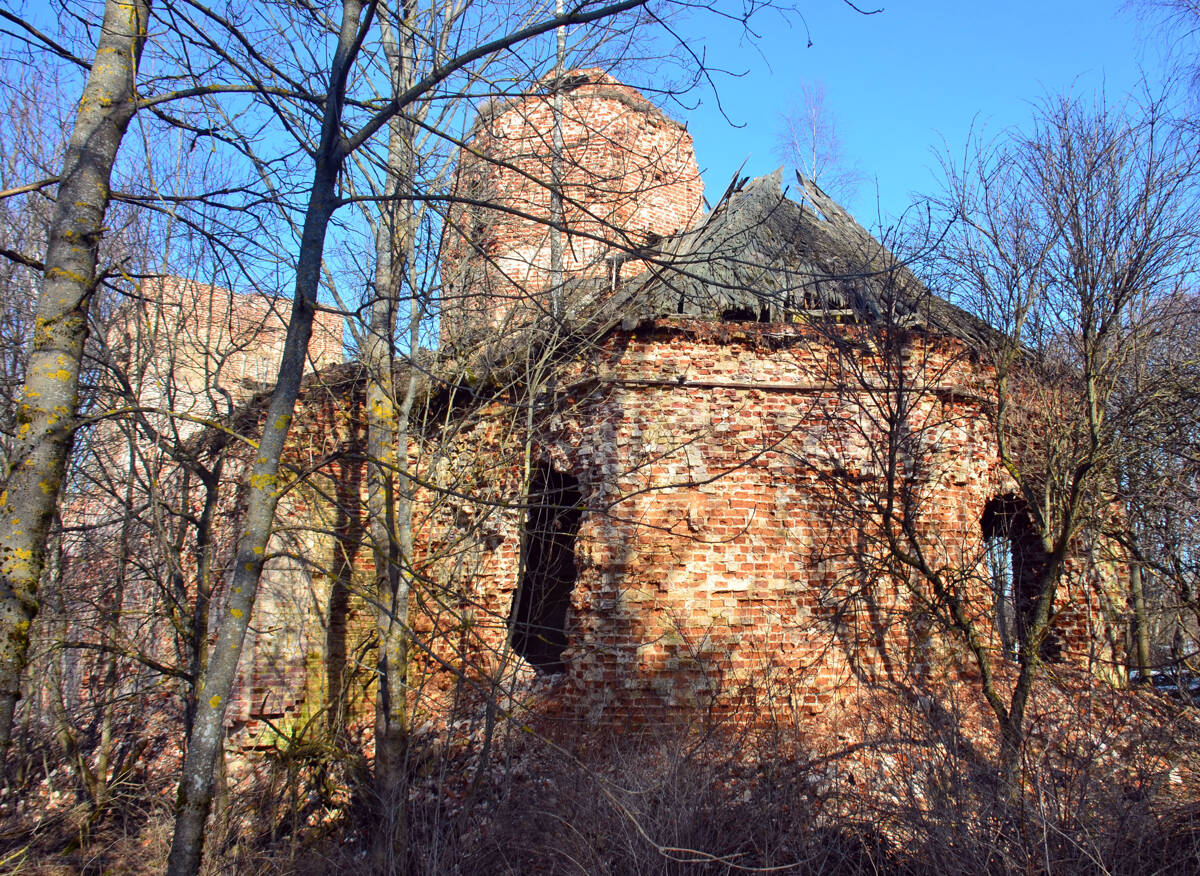 Церковь Николая Чудотворца, Сусловичи (Краснинский район, Смоленская область). фасады