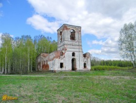 Жуковицы. Церковь Петра и Павла