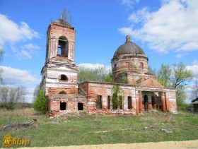 Смердово. Церковь Троицы Живоначальной