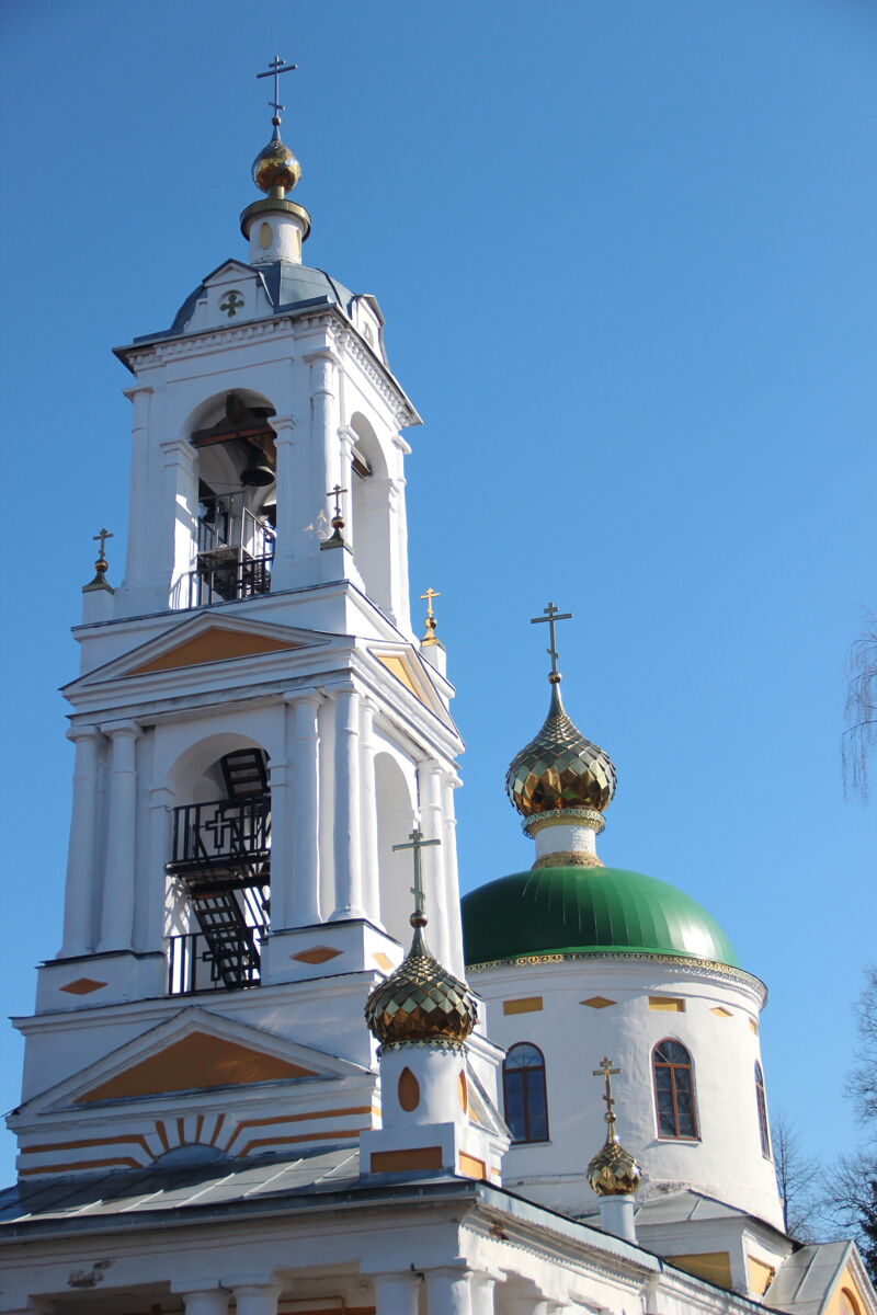 Церковь Троицы Живоначальной, Введенье (Ярославский район, Ярославская область). архитектурные детали
