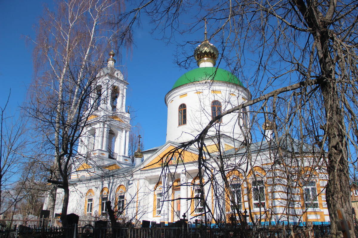 Церковь Троицы Живоначальной, Введенье (Ярославский район, Ярославская область). фасады