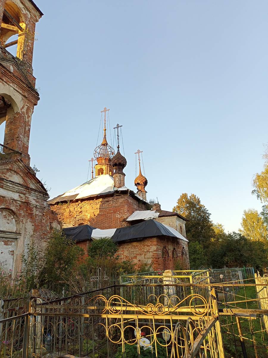Церковь Воздвижения Креста Господня, Сидорково (Ярославский район, Ярославская область). архитектурные детали