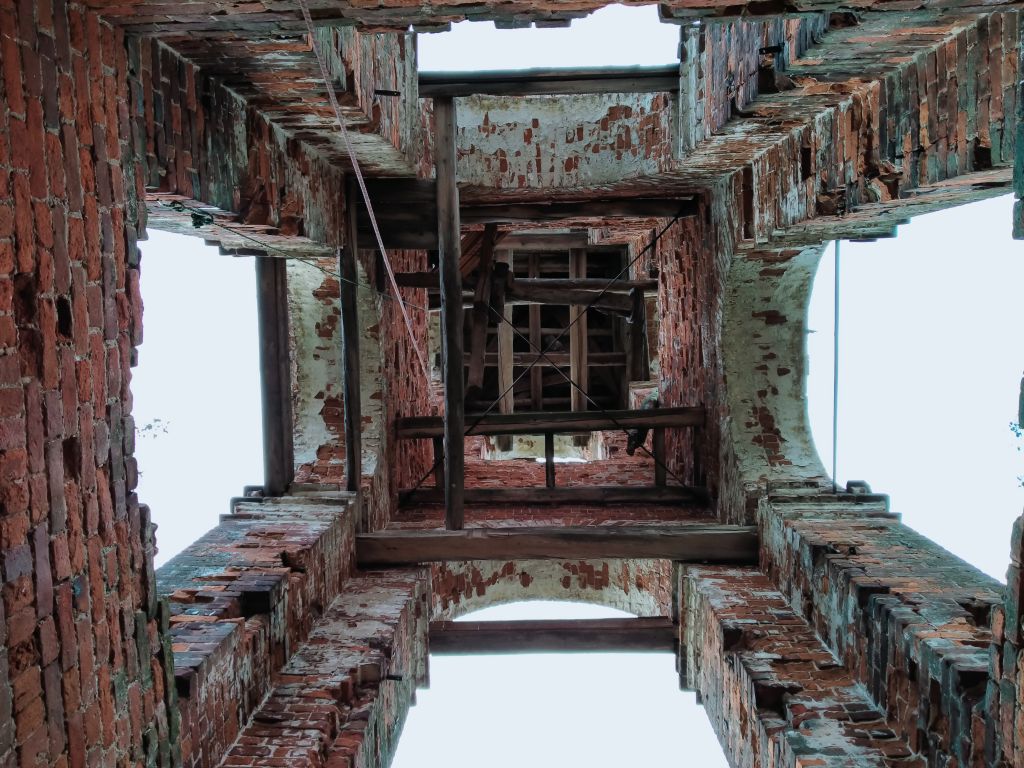 Церковь Михаила Архангела, Горе-Грязь (Гаврилов-Ямский район, Ярославская область). интерьер и убранство, внутри колокольни