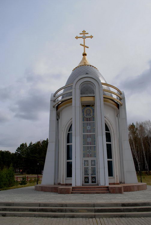 Часовня Филарета Срезневского, Верх-Чебула (Чебулинский район, Кемеровская область). фасады, Фасад и вход в часовню.